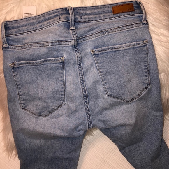 Abercrombie Ripped Jeans - Picture 2 of 3